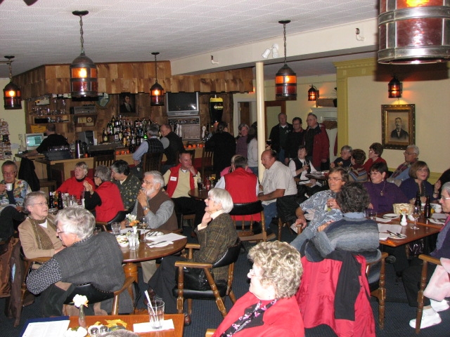 The crowd at Lanes enjoying supper entertainment